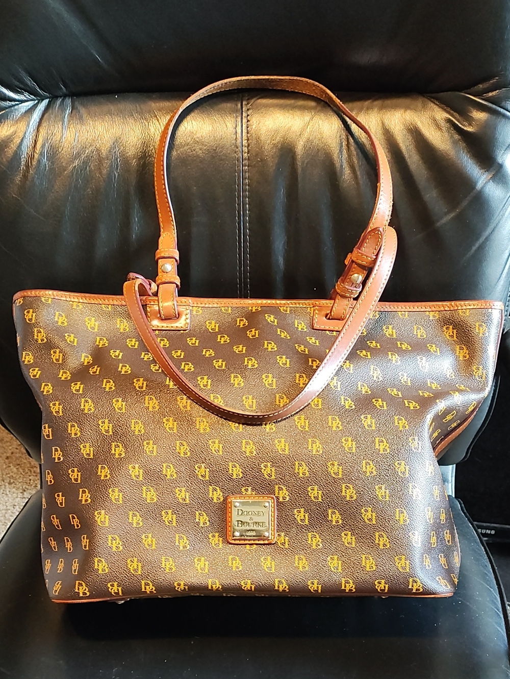 Dooney & Bourke Gretta Brown,Tan large Logo-Print Tote